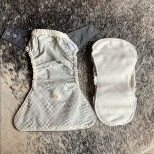 GroVia hybrid shell with snap in no prep soaker